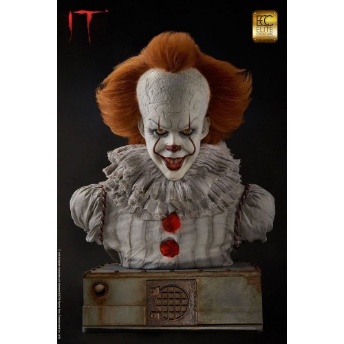 Stephen King's It Pennywise Life-Size Bust Pennywise Elite Creature Collectibles  - Official